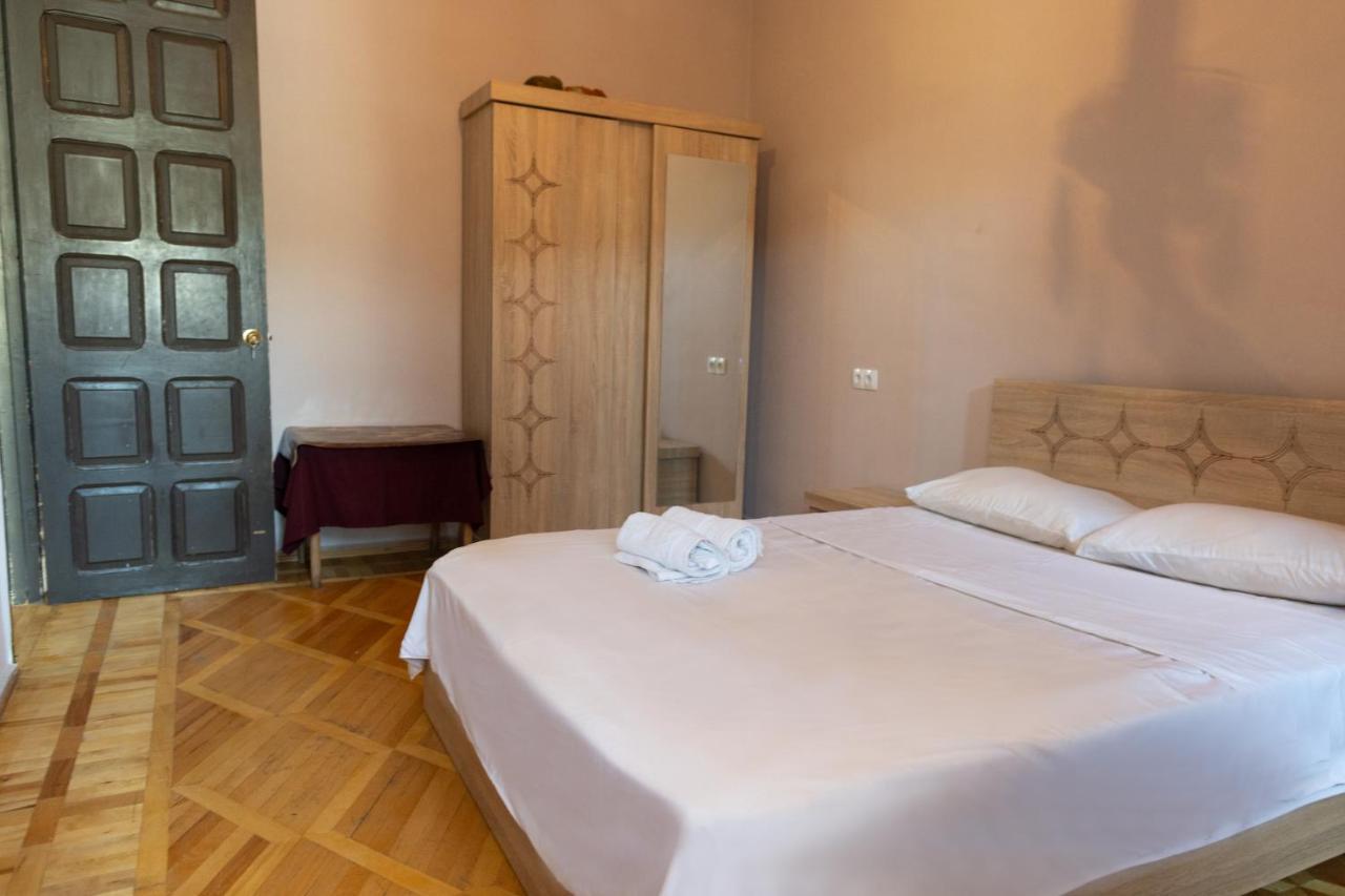 Wine House Hotel Tbilisi Exterior photo
