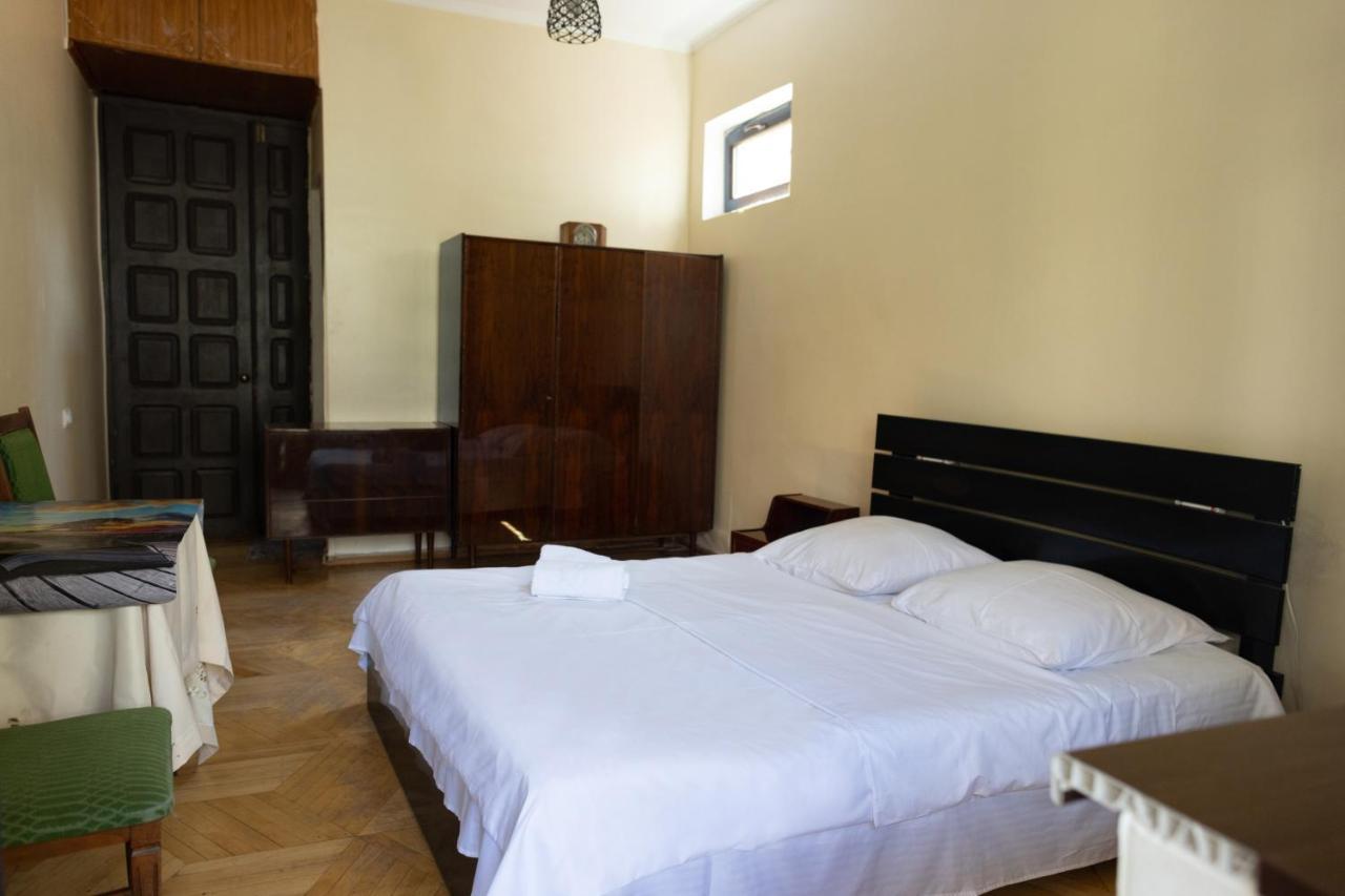 Wine House Hotel Tbilisi Exterior photo